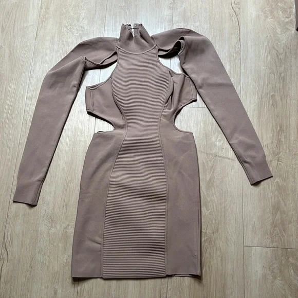 NEW! Herve Leger cutout long Dress, SIZE SMALL 0821 - Picture 4 of 8